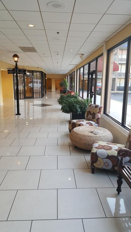 Baymont By Wyndham Fayetteville Fort Bragg Area Exterior photo