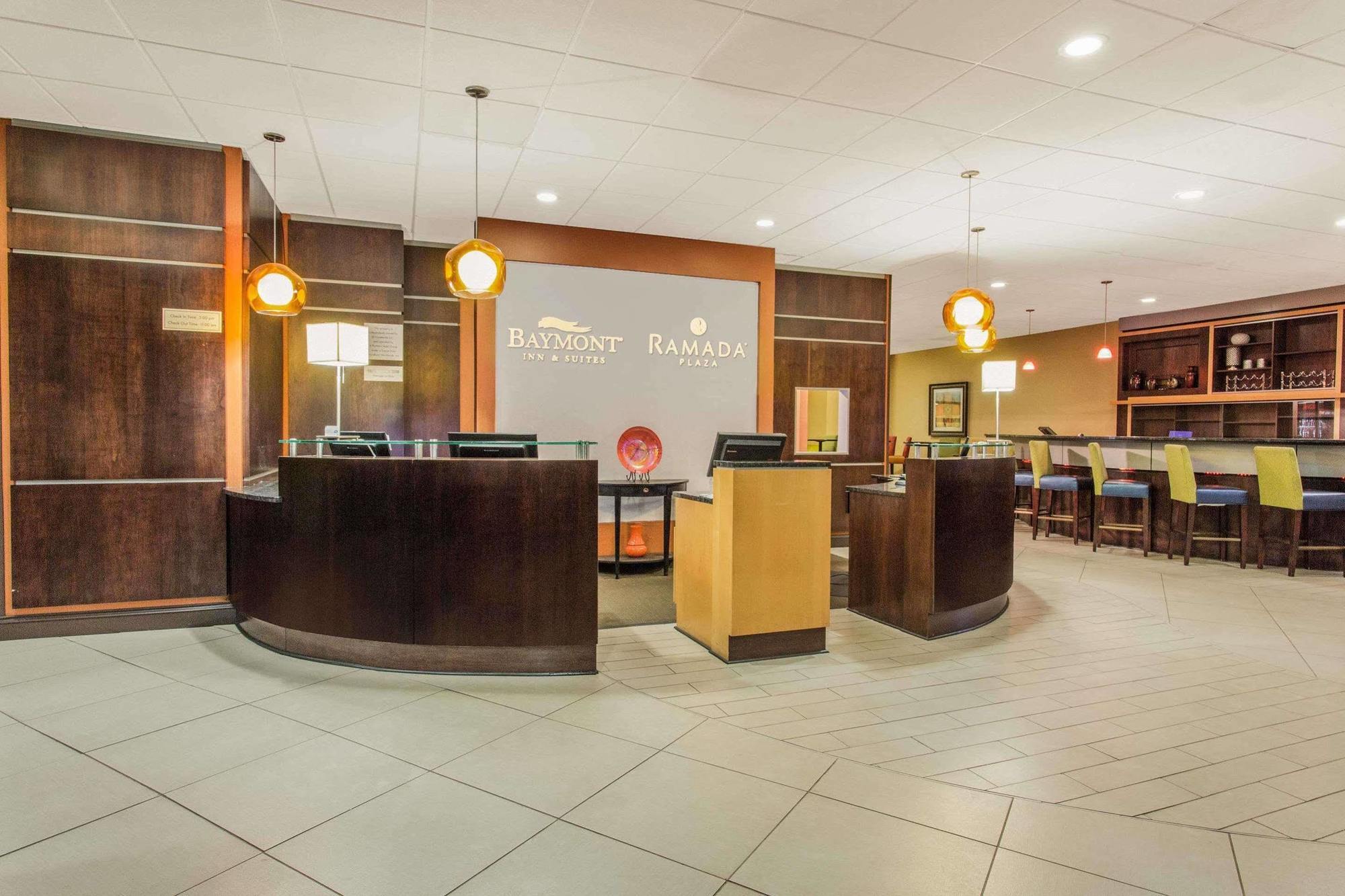 Baymont By Wyndham Fayetteville Fort Bragg Area Exterior photo