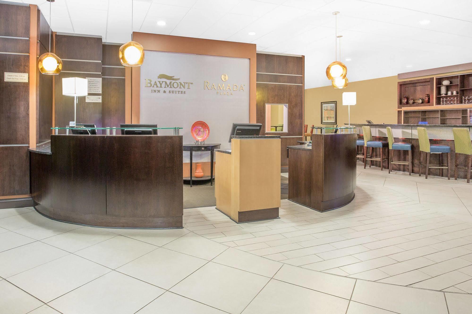Baymont By Wyndham Fayetteville Fort Bragg Area Exterior photo